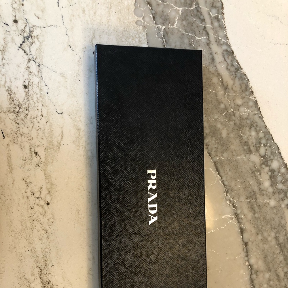 Prada Box Long - Picture 2 of 4
